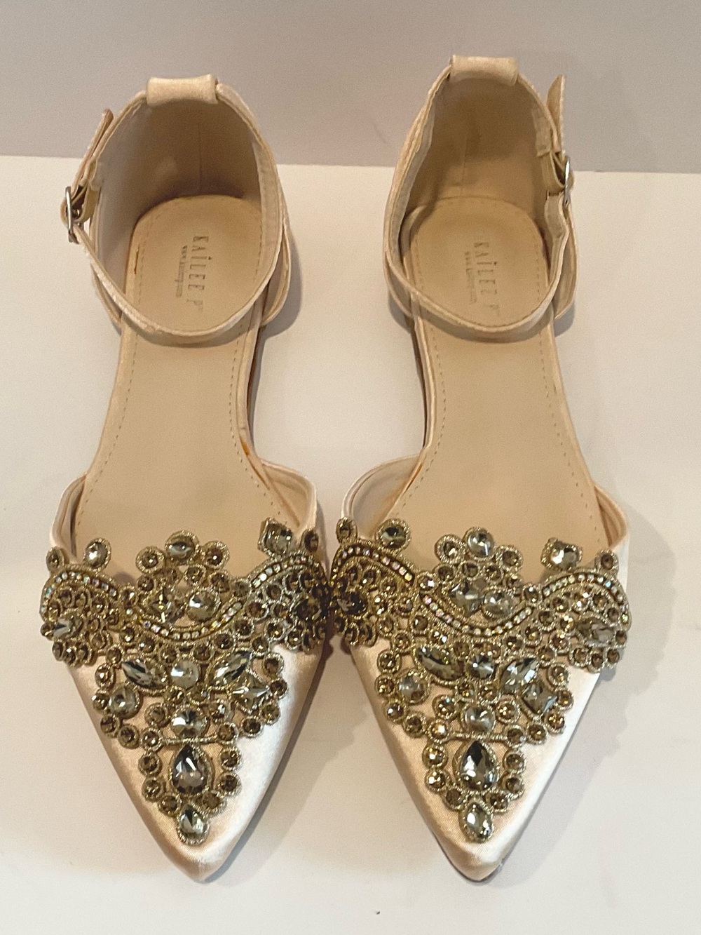 KAILEE P. Wedding Flats Pointed Toe Blush Champagne Satin Rhinestone Size 8